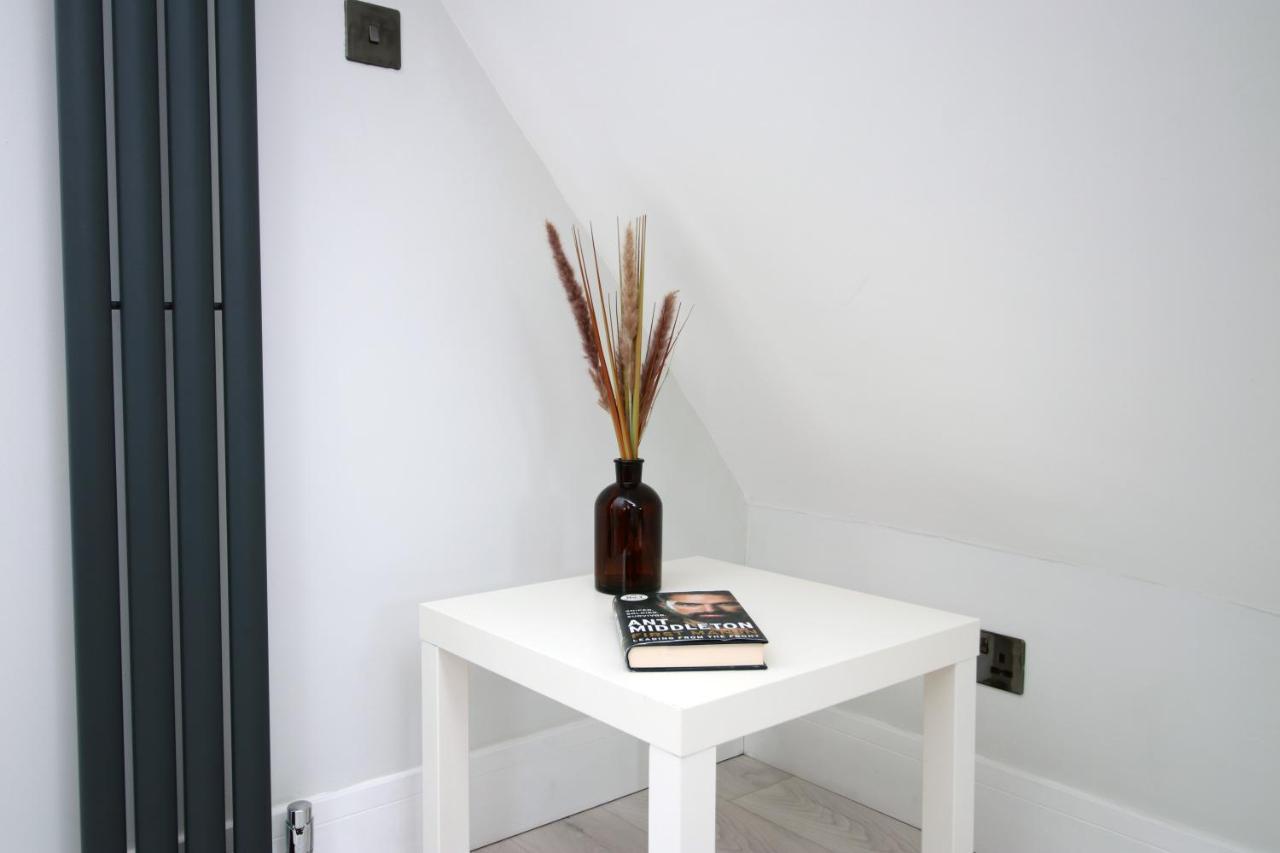 New 2 Bed Comfort - Functional - Secure - Private Cardiff Exteriör bild