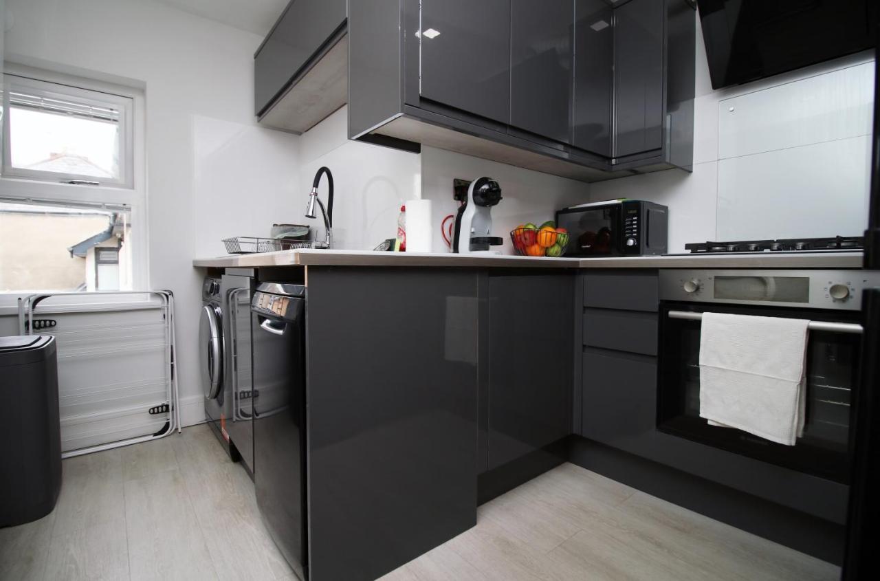 New 2 Bed Comfort - Functional - Secure - Private Cardiff Exteriör bild
